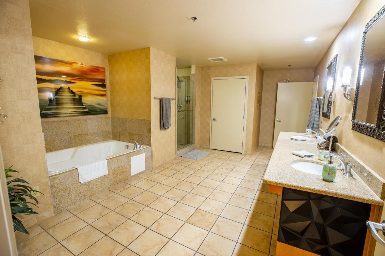2100 Sqft Penthouse Suite W/ Strip Views! Pool Gym Las Vegas Eksteriør bilde
